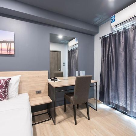 Oblique Apartment - ออฟบลิค อพาร์ทเมนท์ Nonthaburi Exterior photo